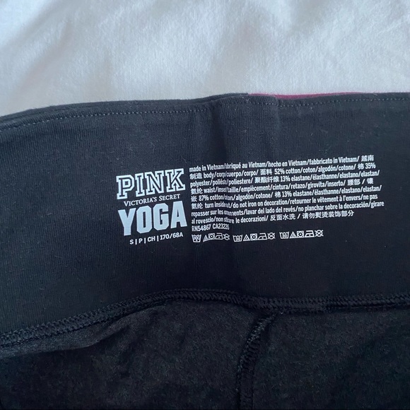 VS Pink Dark Grey Yoga Leggings With Maroon Accents Size Small - Picture 6 of 6